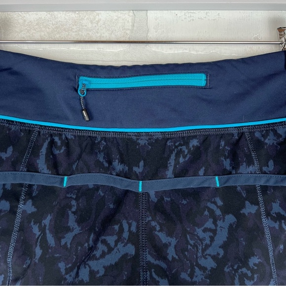 Lululemon Run: Speed Short, Beautiful Baroque Inkwell / Inkwell / Surge, Size 4 - Picture 7 of 12